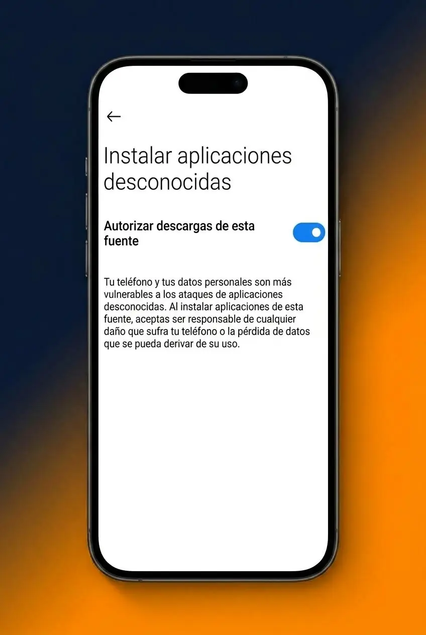 Guía en pantalla de celular con los cuatro pasos para descargar e instalar el archivo APK en Android.